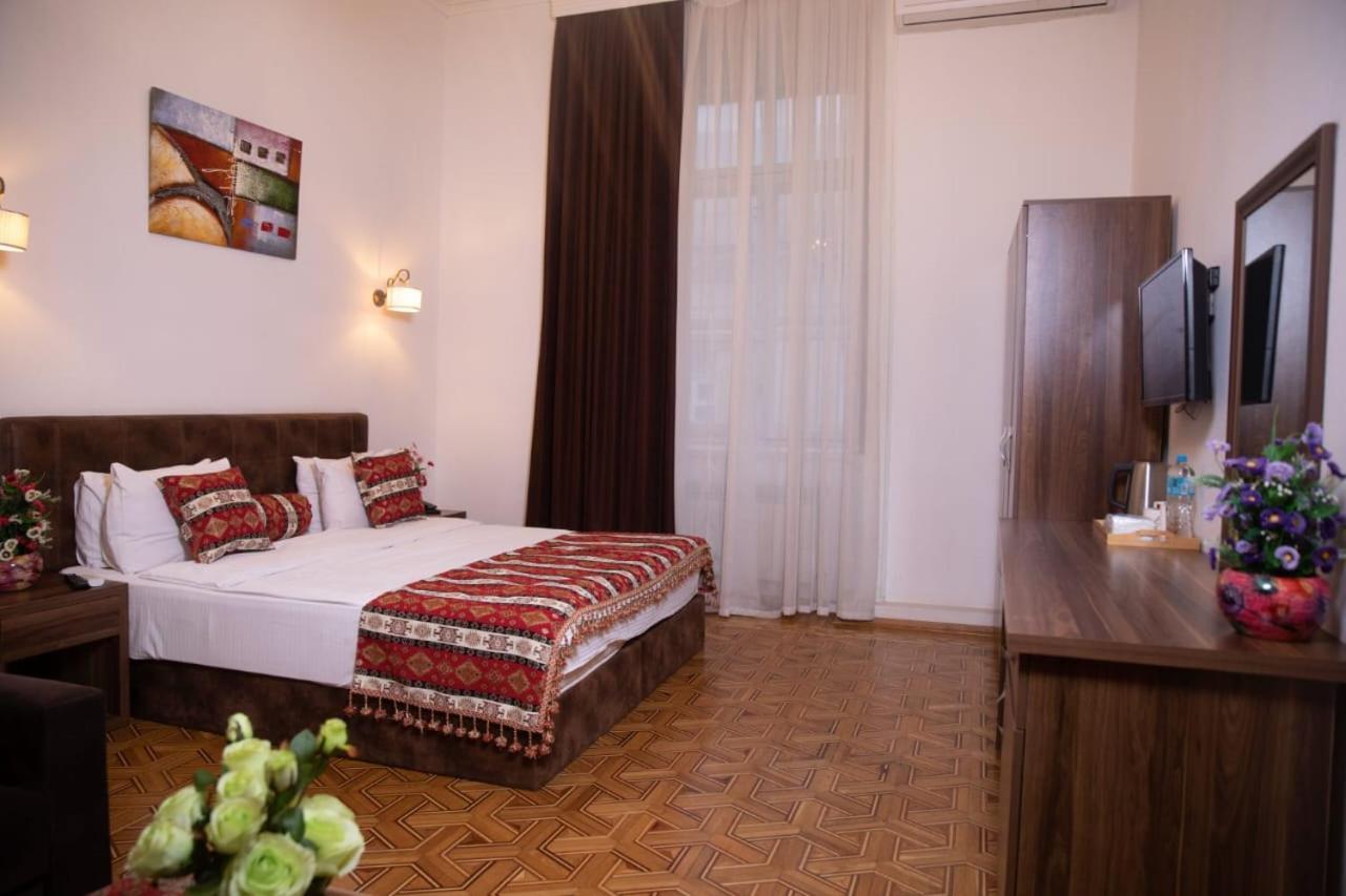 Malakhan Hotel Baku Exterior photo