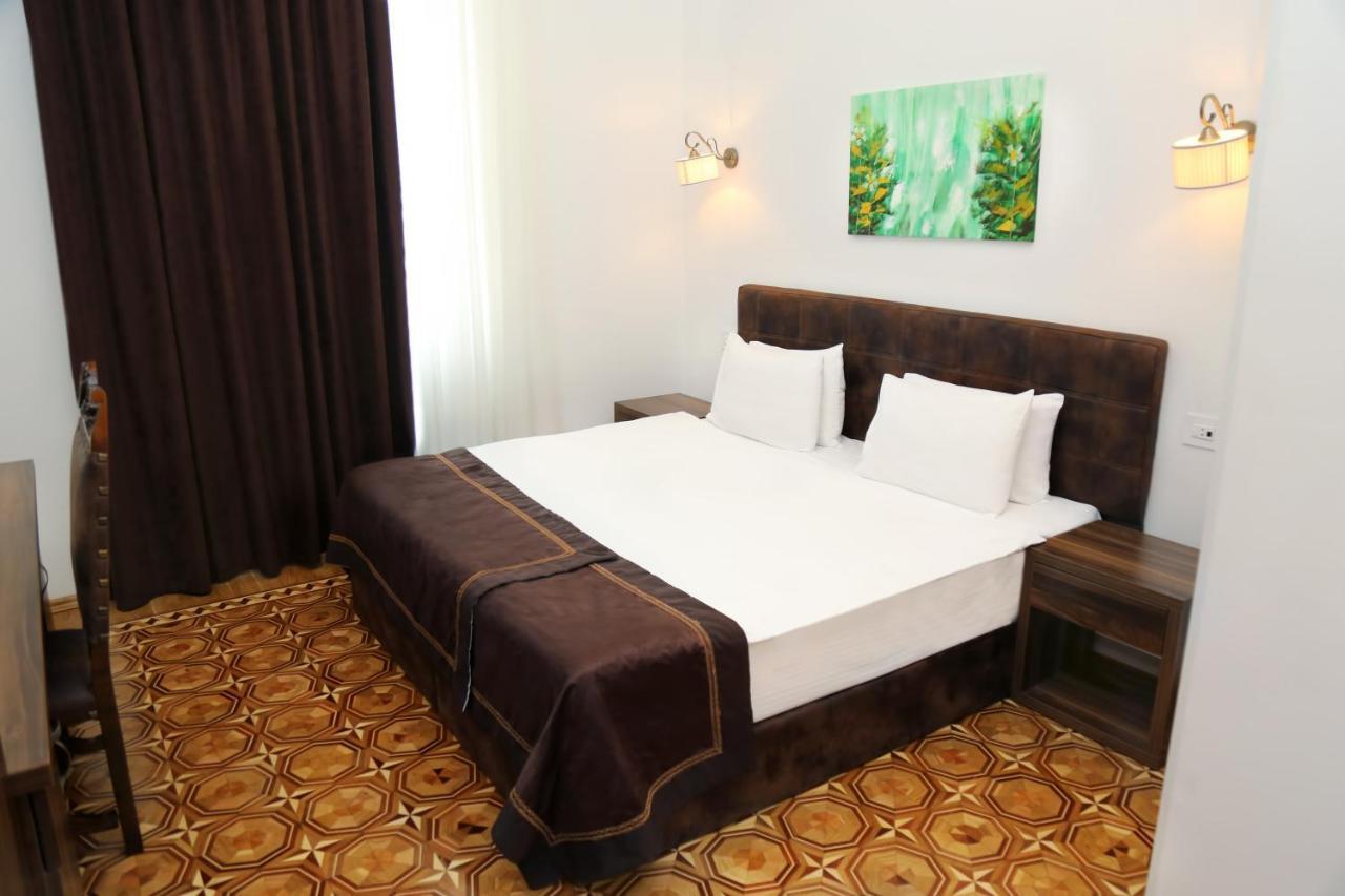 Malakhan Hotel Baku Exterior photo